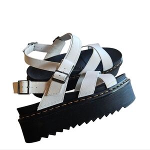 Dr Martens Voss II Quad White Athena Platform Sandals NEW Womens Size 11